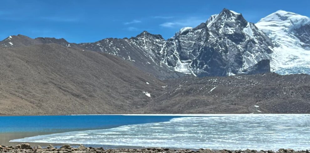Gurudongmar Lake in 6-Day North Sikkim Tour Package
